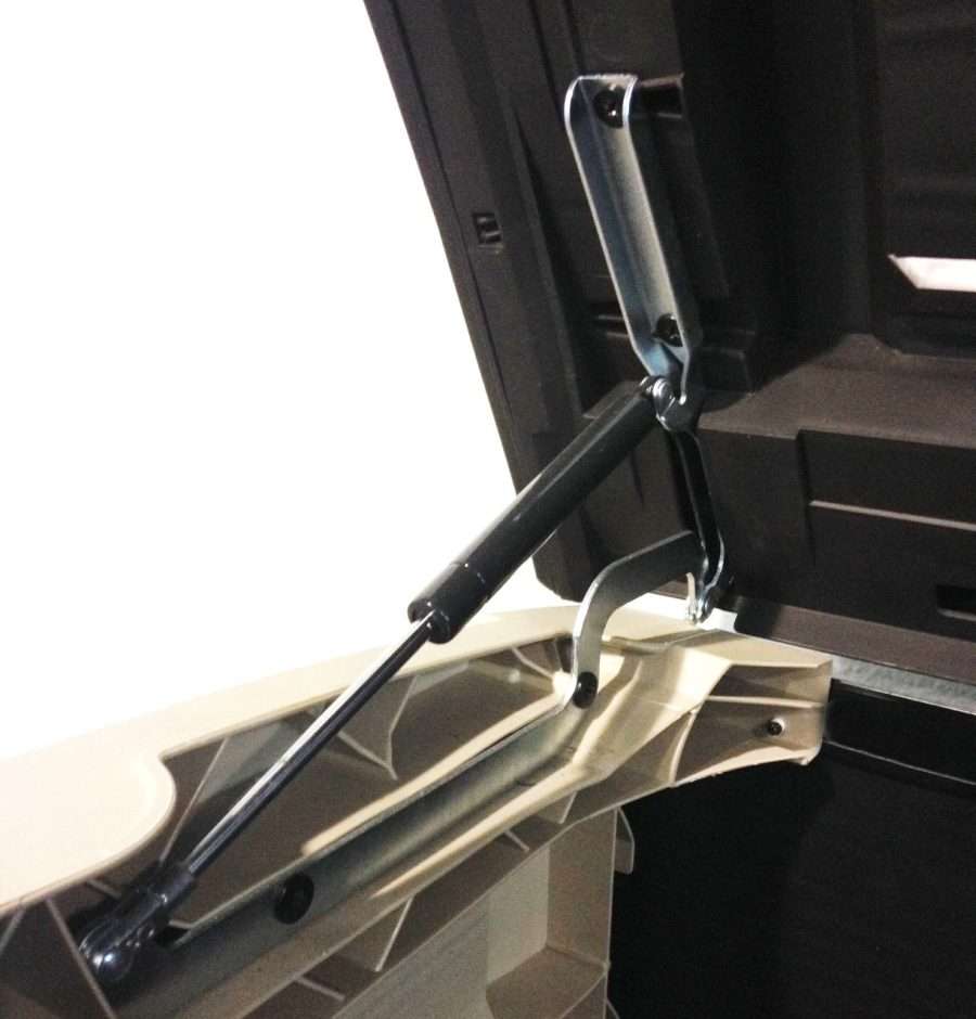Caseta elevada de PVC - Imagen 2